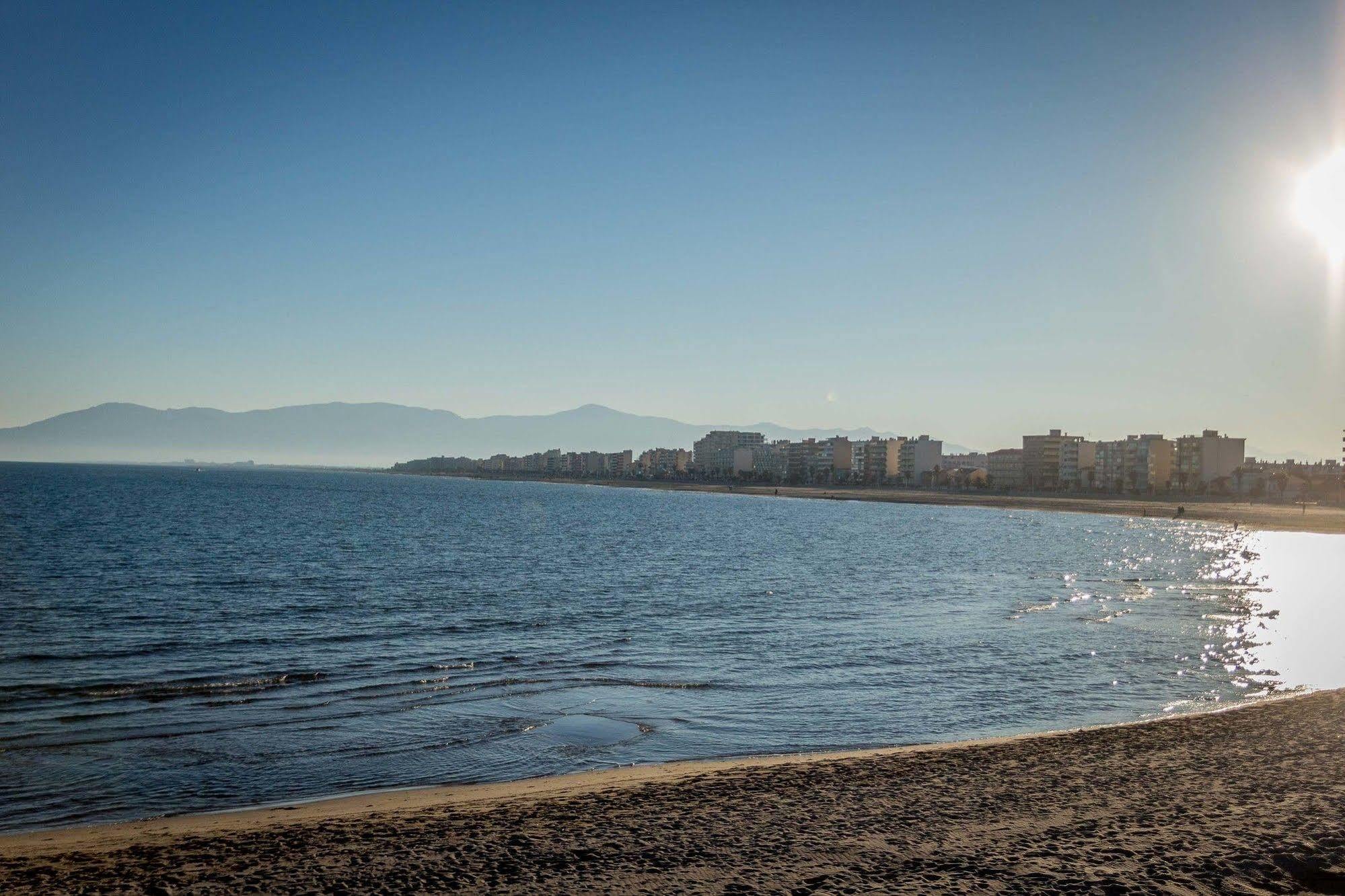 Hotel Aquarius Canet-en-Roussillon Exterior foto